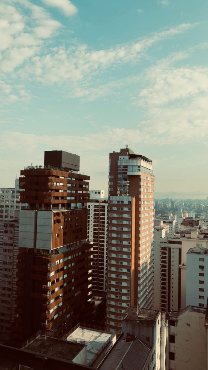 A vista da Paulista, do alto: é daqui que sai o programa.