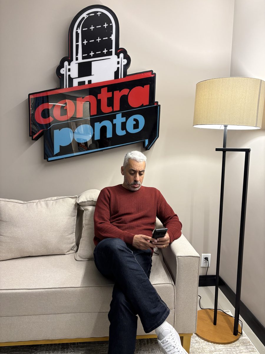 Depois que tudo acabou, ainda no estúdio.